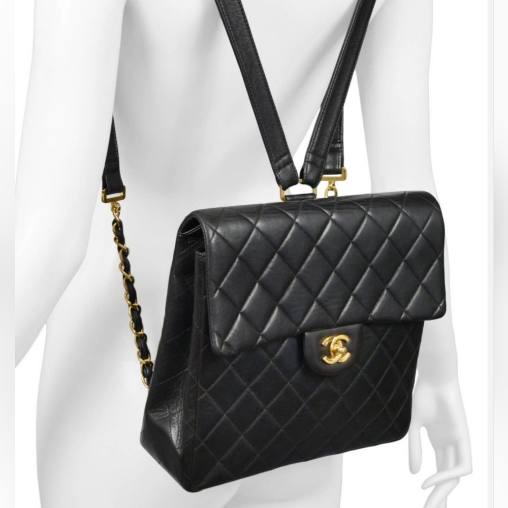 AUTHENTIC 1995 VINTAGE CHANEL CLASSIC LAMBSKIN FLAP BACKPACK WITH GHW